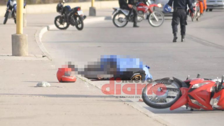 Conmoción en Santiago brutal choque de motos dejó un muerto y un