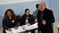 Lula votó y dijo que Brasil volverá a la "normalidad" si derrota a Bolsonaro