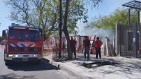 Voraz incendio en el barrio Belgrano alertó a los vecinos [FOTOS Y VIDEOS]