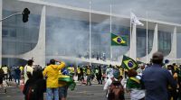 La Policía brasileña recuperó el control del Congreso, Palacio y Corte: hay al menos 200 detenidos