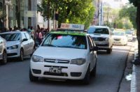 Temporada de verano: disminuyó la  demanda de taxis y radiotaxis en la ciudad