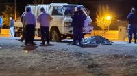 Murió un hombre al caer de la caja de una camioneta en la ruta: manejaba una joven de 24 años