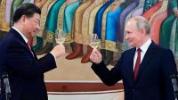 Banquete, brindis y una promesa final: así se despidieron Xi Jinping y Vladimir Putin tras su encuentro en Moscú
