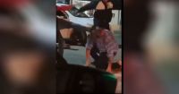 Video: a patadas y a botellazos, así terminó una feroz pelea a la salida de un boliche