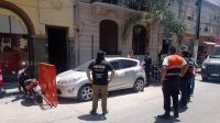 Incidentes y lesiones: policía retirado y automovilista se agarraron a "piñas" en pleno Centro 