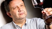 Por bromear, incluyeron un vino barato en concurso internacional: se llevó la medalla de oro