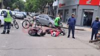 Hombre y mujer debieron ser hospitalizados de urgencia tras chocar en Rivadavia e Yrigoyen