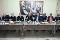Wado De Pedro siembra seguidores y cosecha más apoyo del sindicalismo