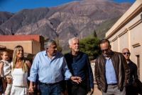 James Cameron visitó Jujuy y recorrió Purmamarca junto al gobernador